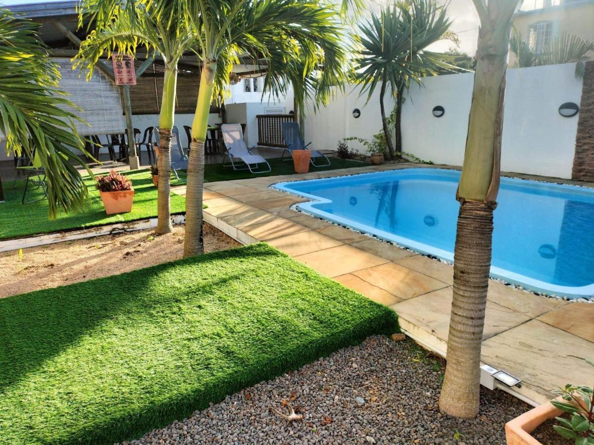 Aparthotel Le Binome Grand Baie Exterior foto