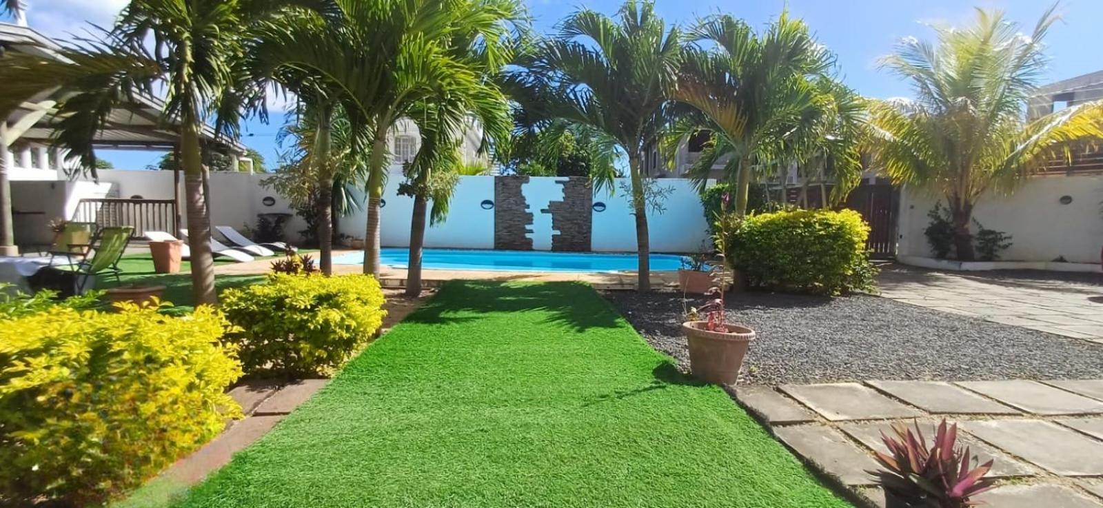 Aparthotel Le Binome Grand Baie Exterior foto